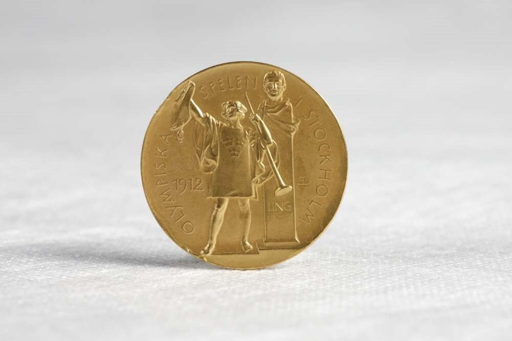 Image of a gold medal